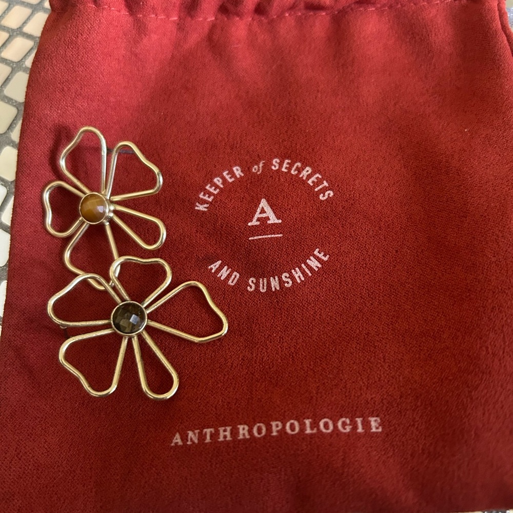 Anthropologie Gold Tone boho earrings with bag.